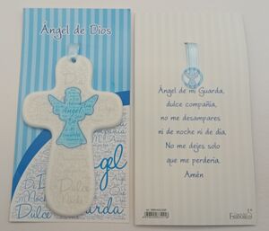 CRUZ CON DIBUJO ANGEL DE LA GUARDA AZUL 9,5X15CM (PRESENTACIÓN EN BLISTER)